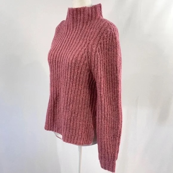 New Leith Chunky Knit Mock Neck Side Slit Sweater Raspberry Pink Size Small - Picture 7 of 15